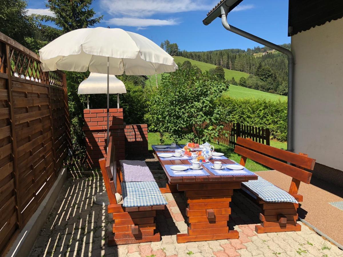 Villa Urlaub Im Zirbenland à Obdach Extérieur photo