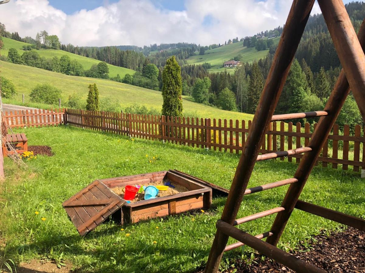 Villa Urlaub Im Zirbenland à Obdach Extérieur photo
